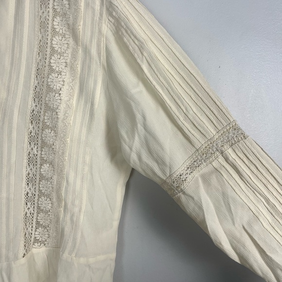 T.Ba Lizzy Blouse romantic Crème long sleeve button front lace size 40 / medium - Picture 8 of 10